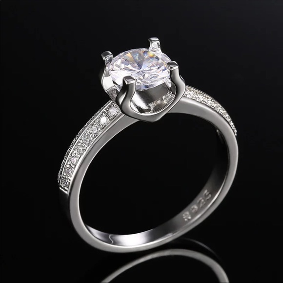 New Women’s 925 Silver Sapphire wedding Ring - Picture 4 of 6